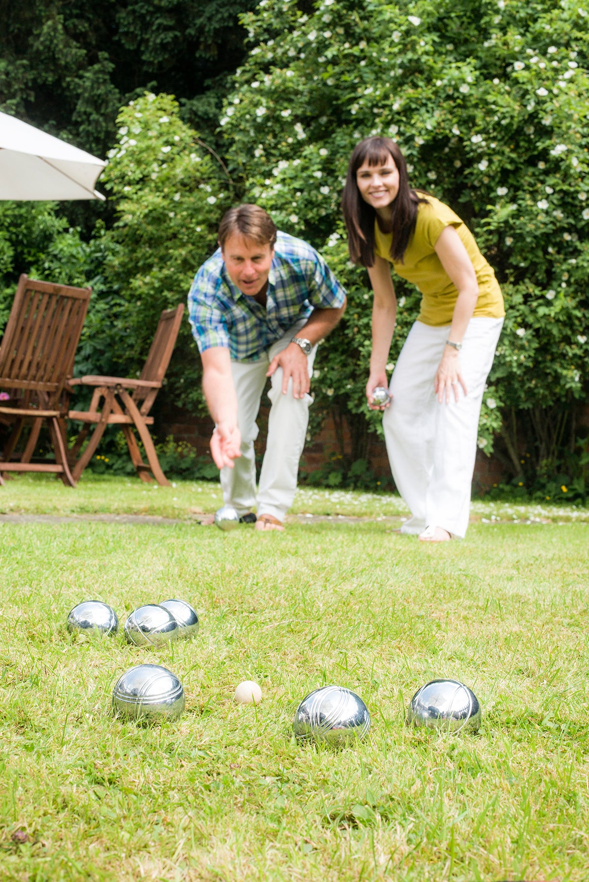 8 Ball Petanque / Boule Set - Traditional Garden Games