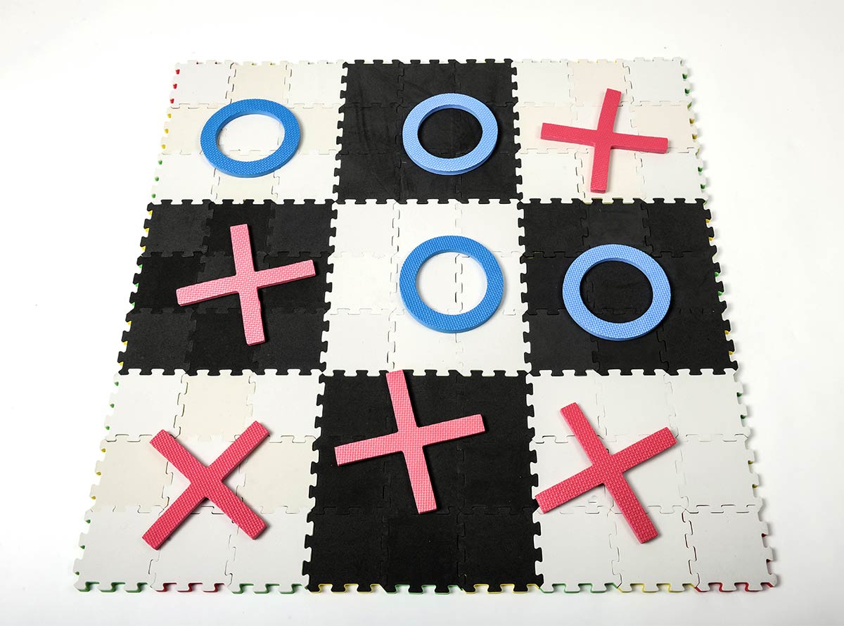 Traditional Garden Games 5 Big Games in One Set NOUGHTS AND CROSSES